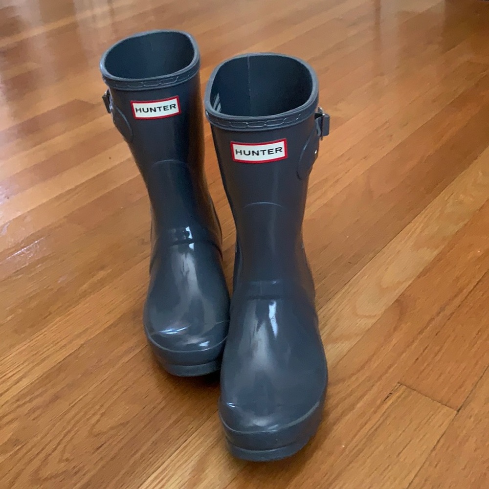 Hunter short rain boots. Grey.
